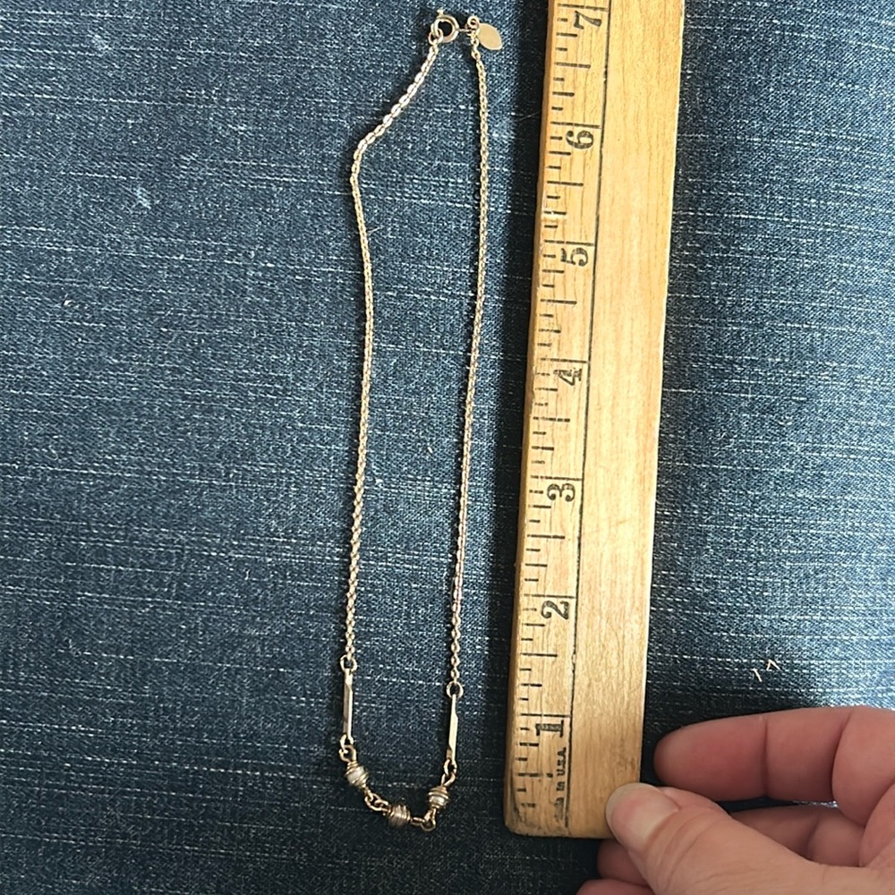 Vintage Avon gold tone and pearl necklace - Picture 3 of 4